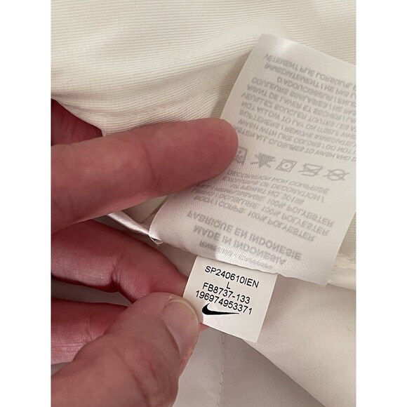 Nike Womens Sportswear Essential Vest White NWT Sz Large Snap FB8737-133 $90 - Picture 8 of 13